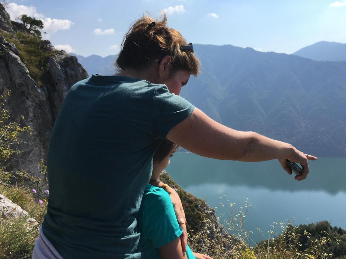 Casa Carla, Bis 4 Personen, Garten, Balkon Mit Blick Auf Den See Und Die Berge Crone Eksteriør bilde