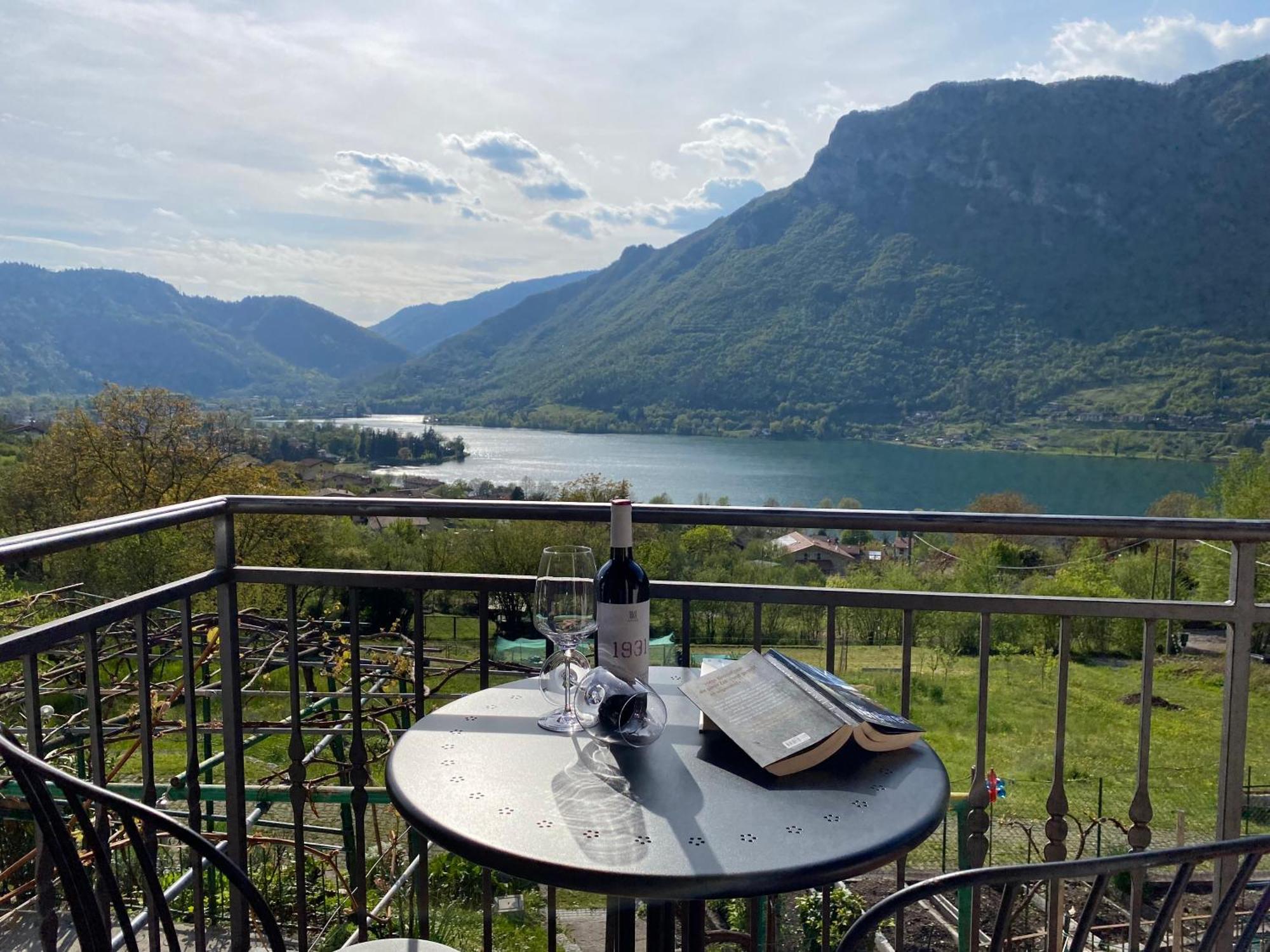 Casa Carla, Bis 4 Personen, Garten, Balkon Mit Blick Auf Den See Und Die Berge Crone Eksteriør bilde