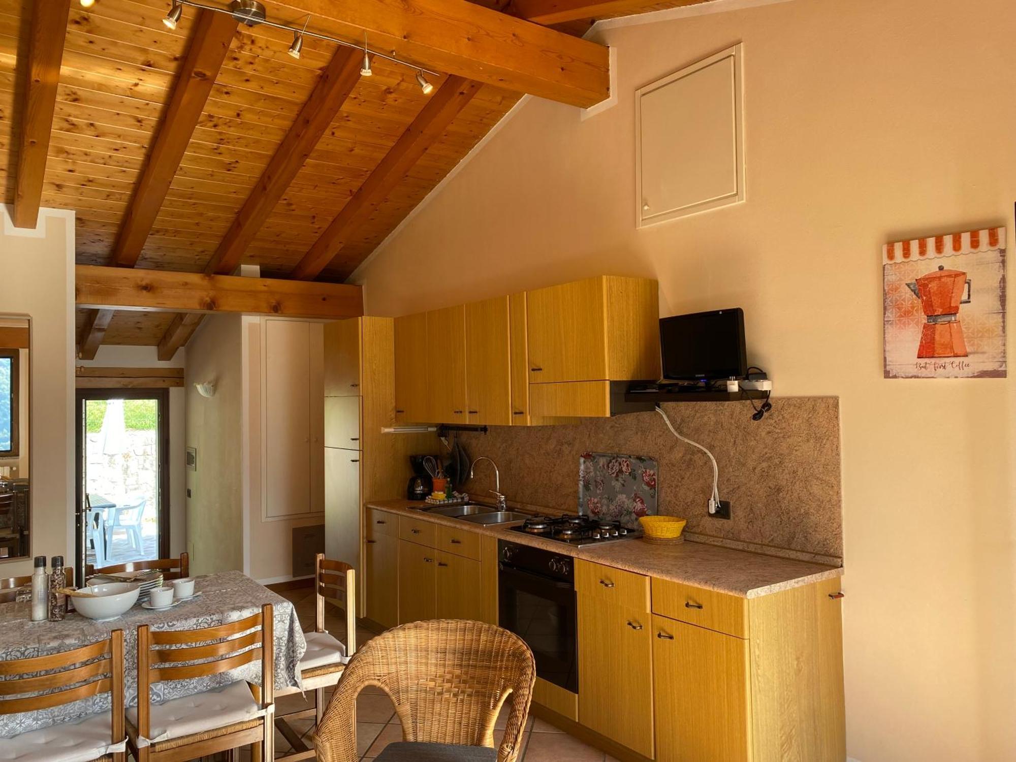Casa Carla, Bis 4 Personen, Garten, Balkon Mit Blick Auf Den See Und Die Berge Crone Eksteriør bilde